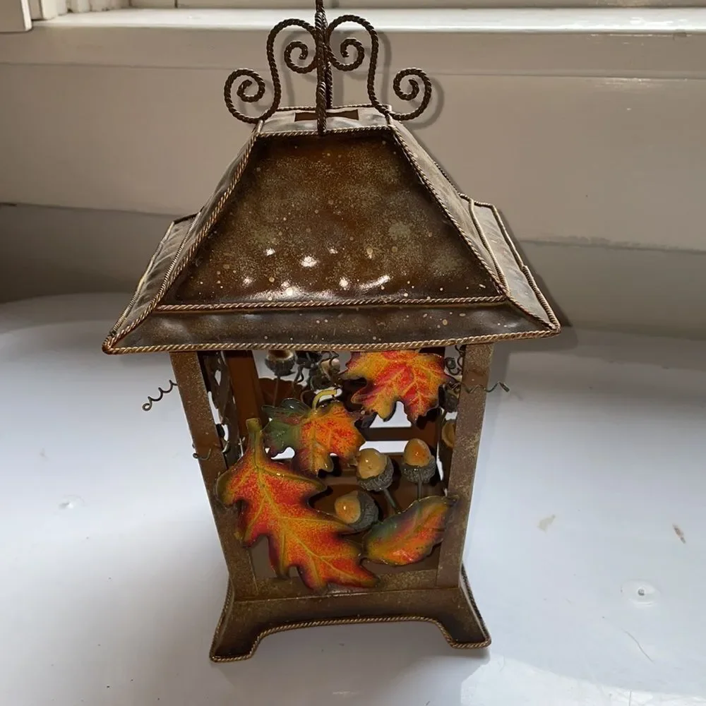 Vintage look Autumn Fall leave &‎ acorns tin metal lantern look candle holder